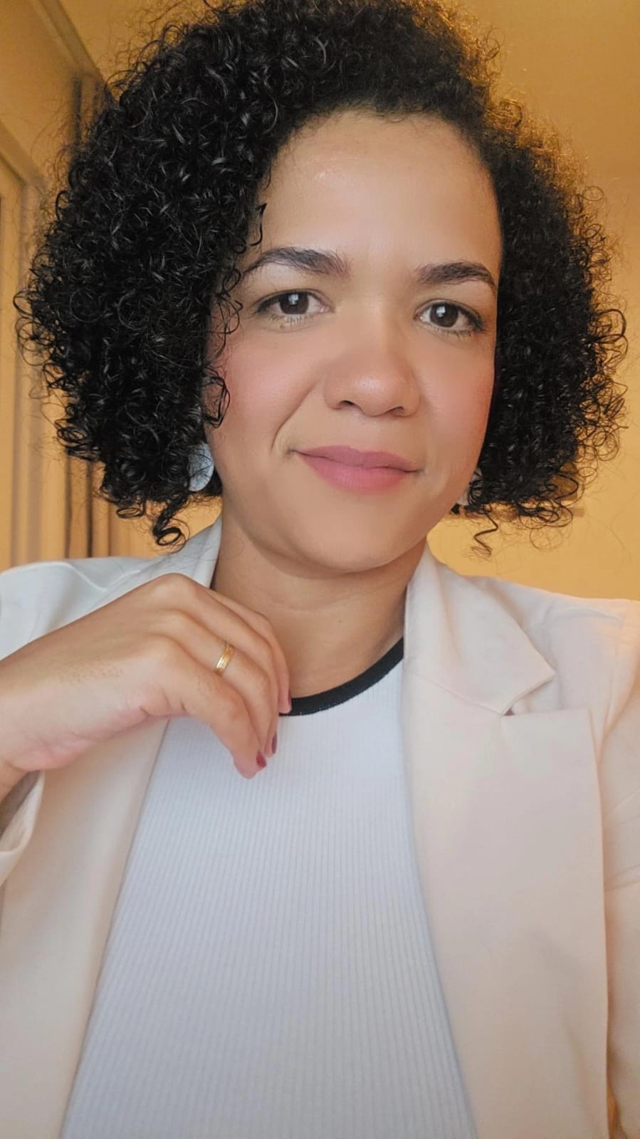 foto nova - Luana Gomes